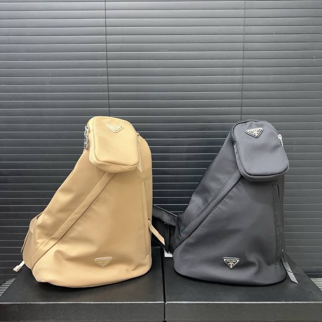 Prada 2-in-1 chest bag messenger bag unisex shoulder bag classic all-match real