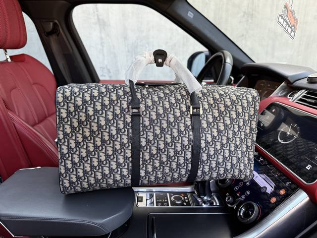 leather high-end goods new "Dior" Dior travel bag Dior Dior hand-held crossbody