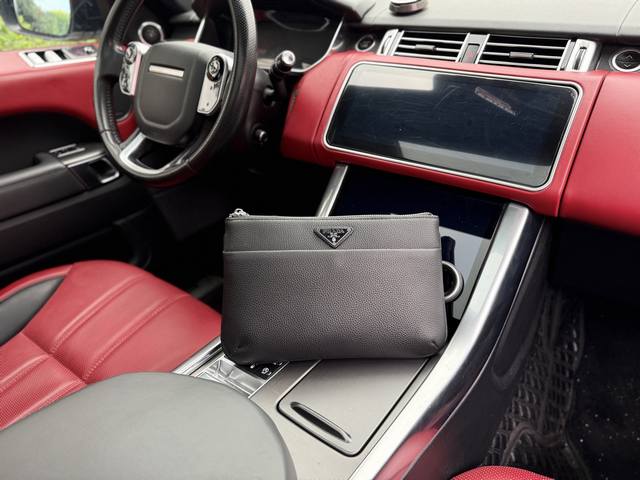 New high-end Prada Clutch Bag Prada Pure Leather Clutch Bag Calfskin Clutch Bag