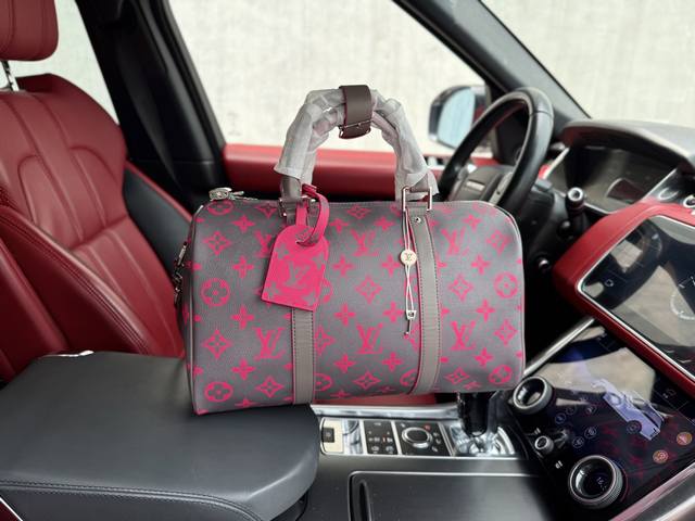 High-end new "Louis Vuitton" Lv travel bag Louis Vuitton travel bag M15023 Louis