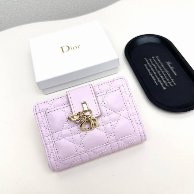 Dior 8353 Color Black and Pink Size 13.5X9.5X3.5 The latest model from the count