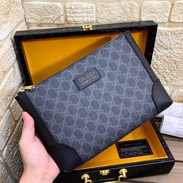 The new hot-selling men's handbag model: 33037-1 black high-end quality fabric u