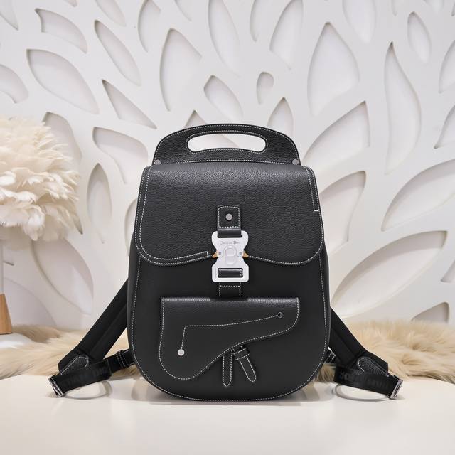 Dior - Dior's latest backpack, original quality, all-leather model, D156, this G