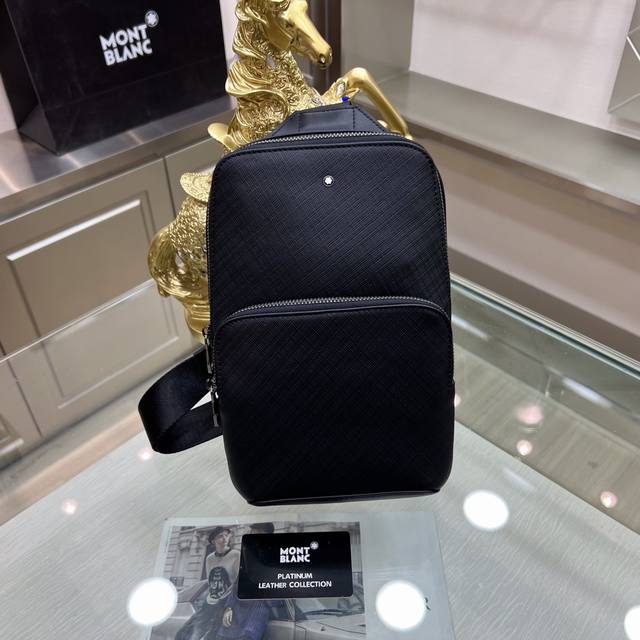 The latest model of Montblanc International chest bag, imported top-grade origin