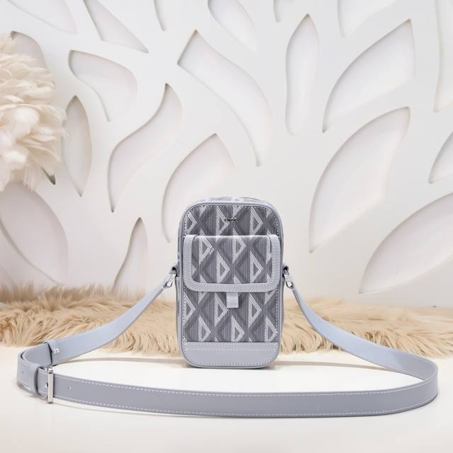 Dior - Dior's latest messenger bag, mobile phone bag, original quality, synchron