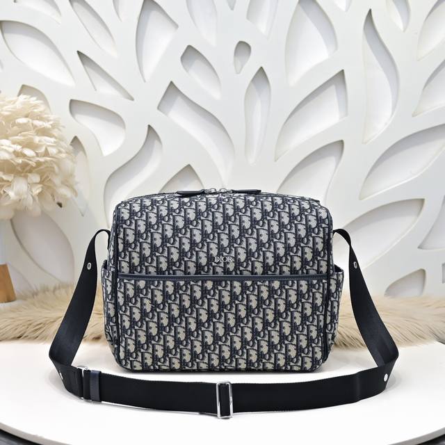 Dior - Dior's latest mother and baby bag, messenger bag, original quality, made