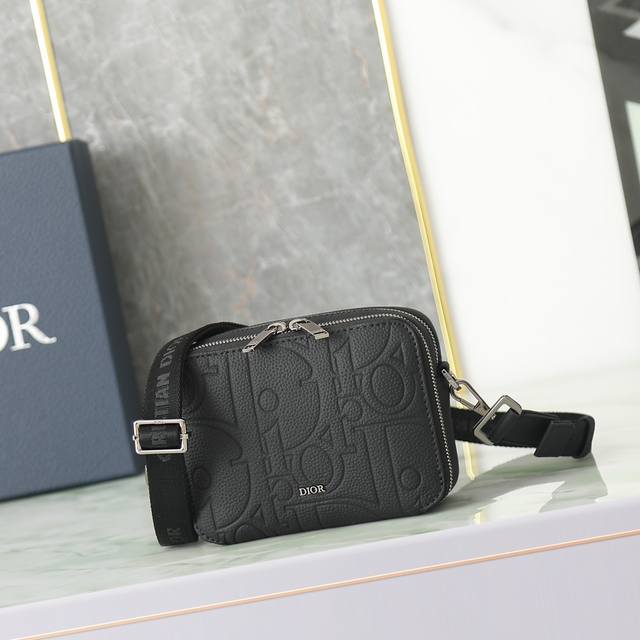 Zip Clutch Black oversized Dior Gravity print effect leather with shoulder strap