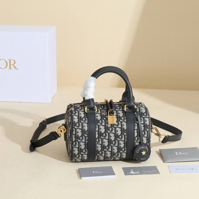 Spot Dior Dior top grade original leather Groove 25 handbag Boston mini, irresis