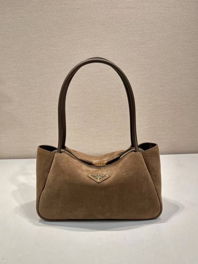 New product 1Ba444 shoulder bag nubuck leather This shoulder bag adopts nubuck l
