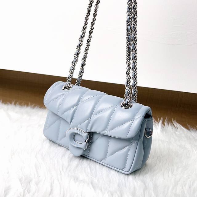 Coach February new product C Quilting Tabby Quilting chain Tabby Cool dark buckl