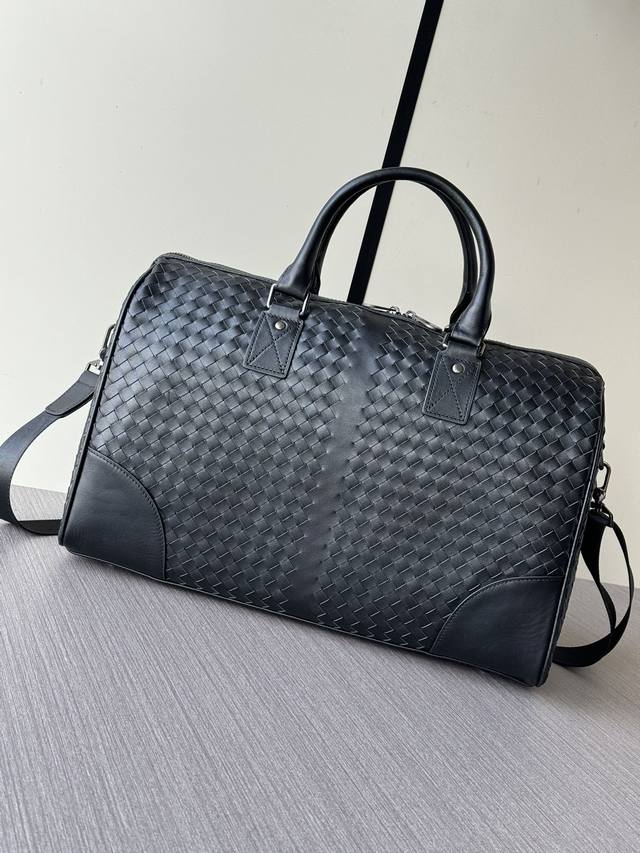 The latest hot-selling Bv full-leather hand-woven travel bag from the top counte