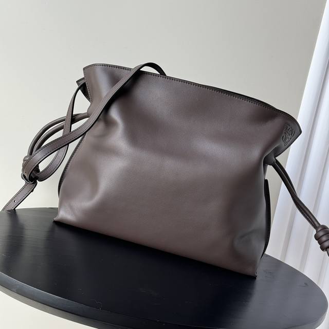 Top counter rat goods Loewe new version of nappa leather Flamenco lucky bag shou