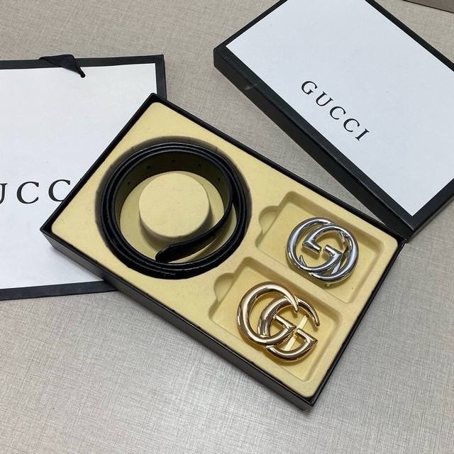 G boutique model