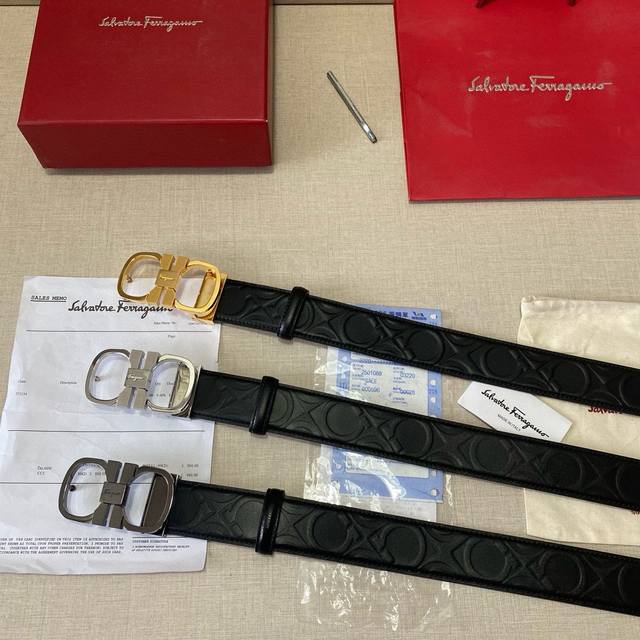Brand: Ferragamo Grade: Original quality. Top layer cowhide, classic hot-selling