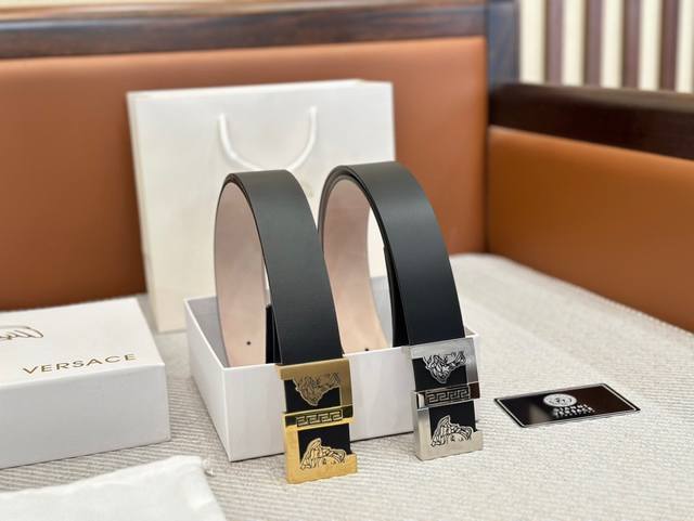 Versace 3.8cm double-sided original leather has created a fashion empire and rep
