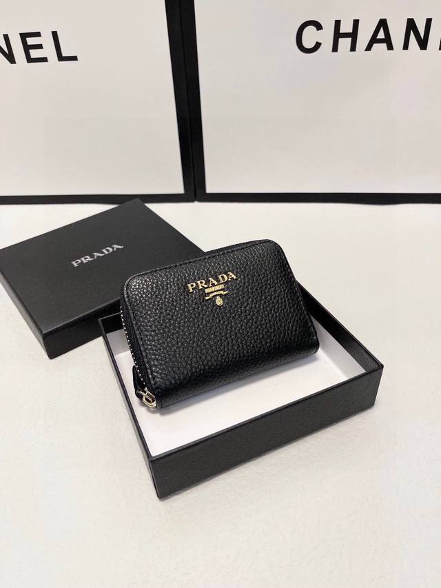 Color Black Size 10X9 Pure leather card holder Super self-retained. Dual-purpose