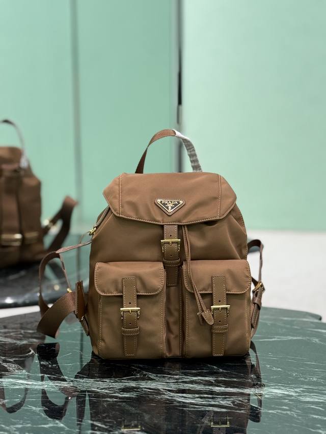 Parachute Nylon Backpack P's most classic, best-selling and versatile backpack,