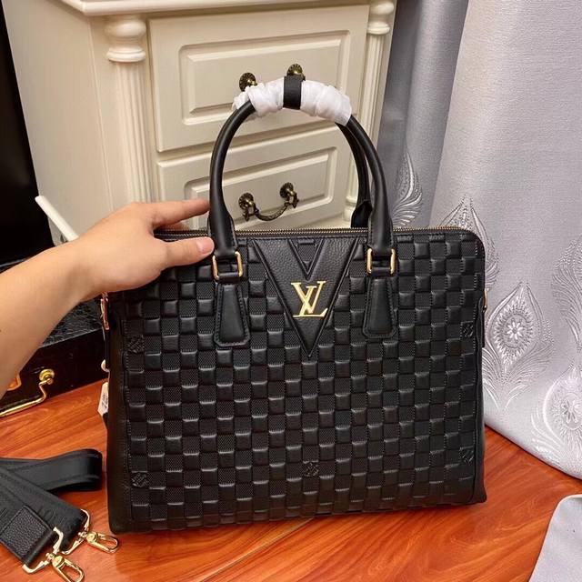 P Original goods Lv Original authentic new style: counter style high-end men's c