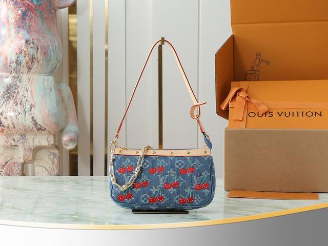 Top original home real shot M13994 blue cherry denim mahjong bag Pochette Access
