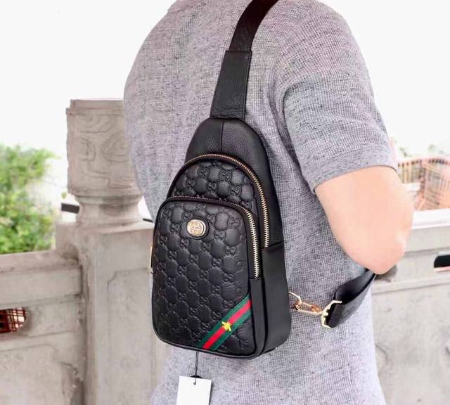 original model 2861 black Versace top original, Versace chest bag popular Versac