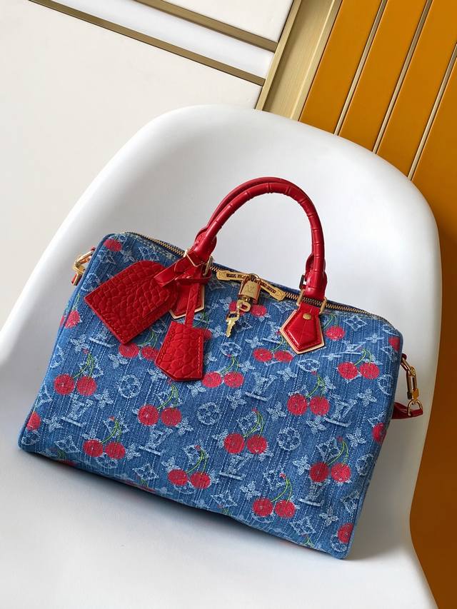 N87627 Cherry series with crocodile pattern Top original single dynamic 163 This
