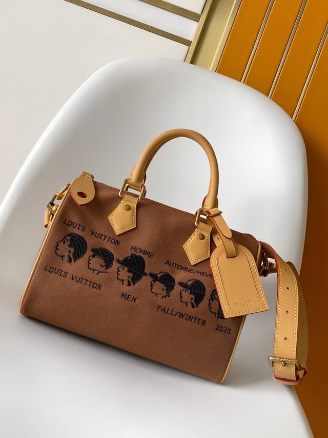 M15218 Top original single dynamic 163 Pharrel And Nigo Collection's Nigo's join