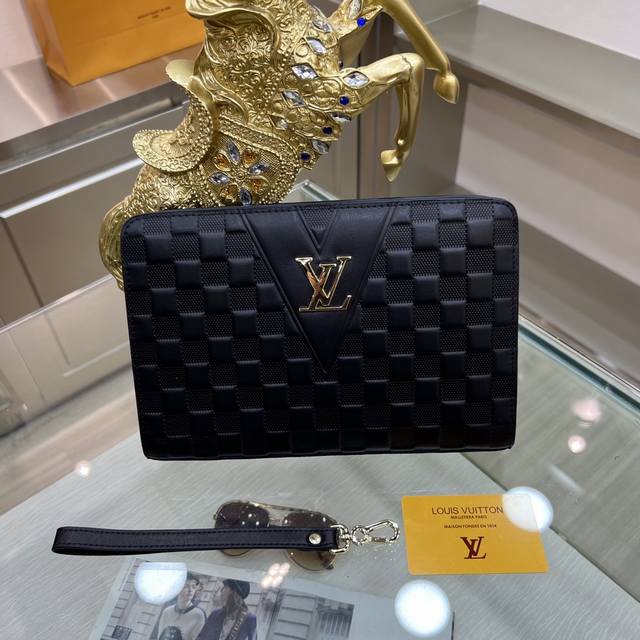 Louis Vuitton latest clutch. Imported top layer cowhide with embossing. Original