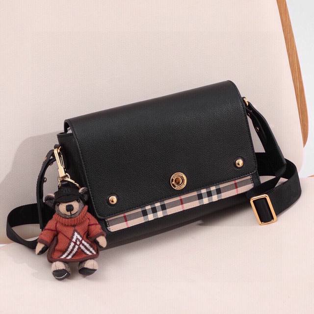New Note crossbody bag arrives Made of grained leather and Vintage check, with l