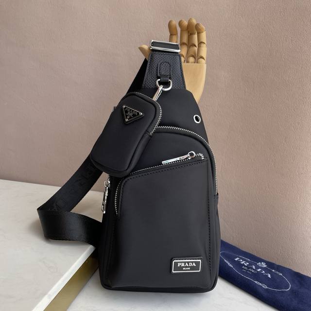 Prada's latest style, men's chest bag original quality imported nylon cloth mate