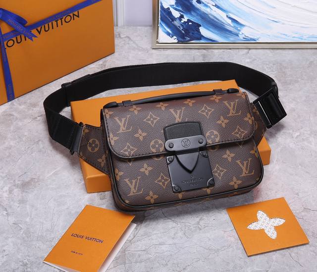 Top-grade original development, all-steel hardware This new S Lock Sling handbag