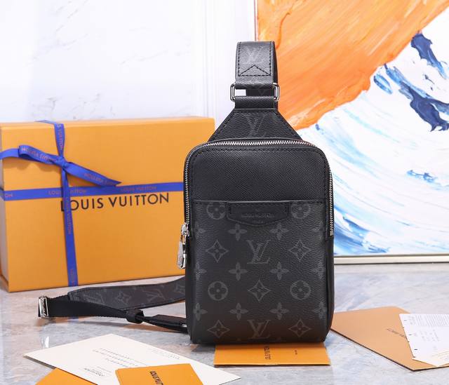 Top original M30741 Taigarama series launched this Outdoor shoulder bag, using f