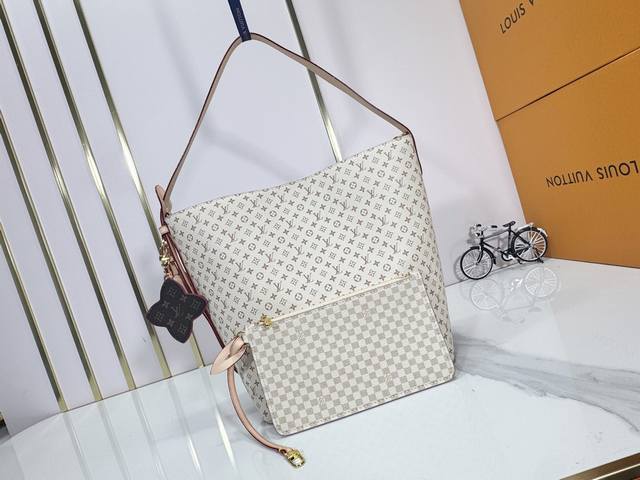 Upgraded original M15130 M12926 All In Bb bag This Pre-Fall 2025 version of the