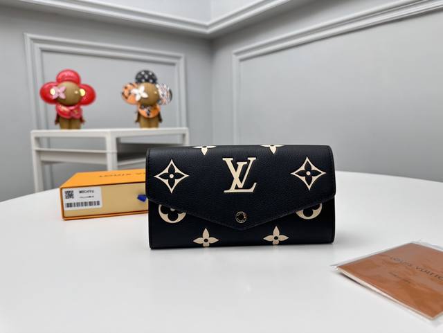 Factory P price Top original M80496 Black This Louis Vuitton classic Sarah walle