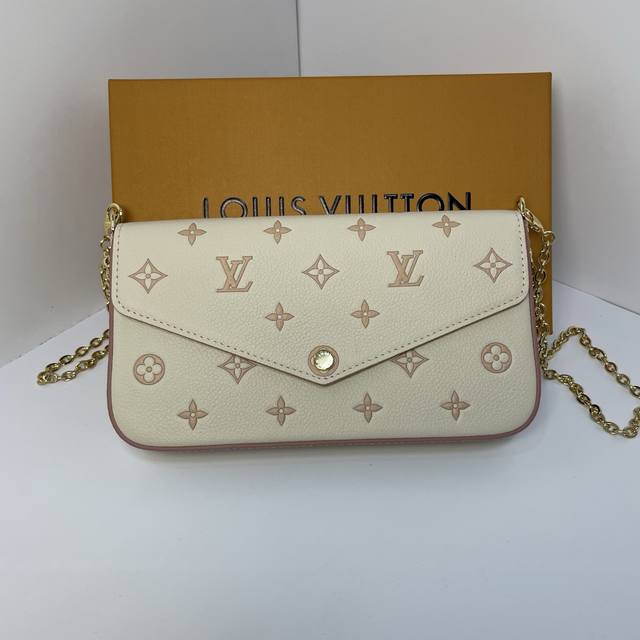Factory P price chip version M15968, new three-piece set This Pochette F