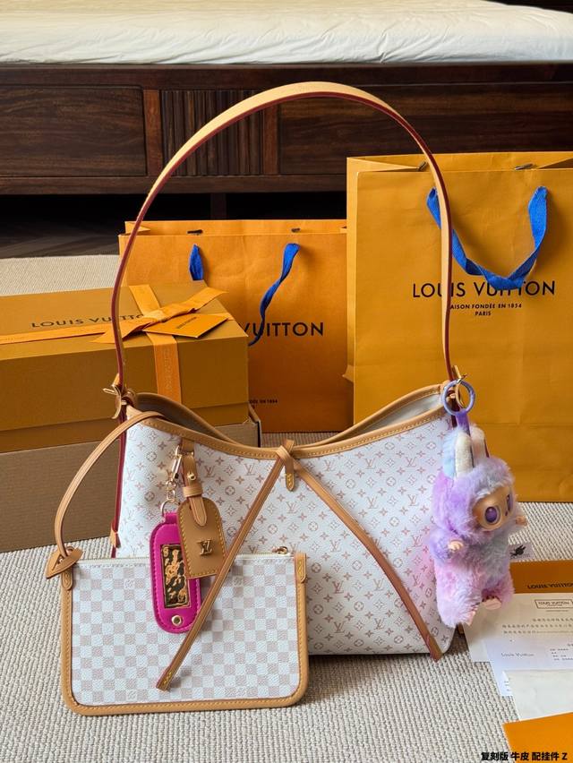 replica cowhide with pendant Louis Vuitton Lv Carryall dune color new commuter b