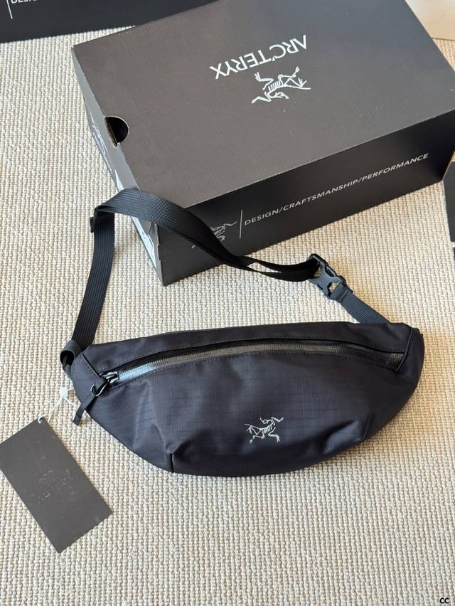 Arcteryx Granville multifunctional zipper closure N400R-Ac2 tear-resistant fabri