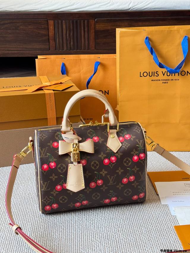 Cowhide version Lv Speedy pillow bag Lv Speedy 25cm pillow bag No matter the sty