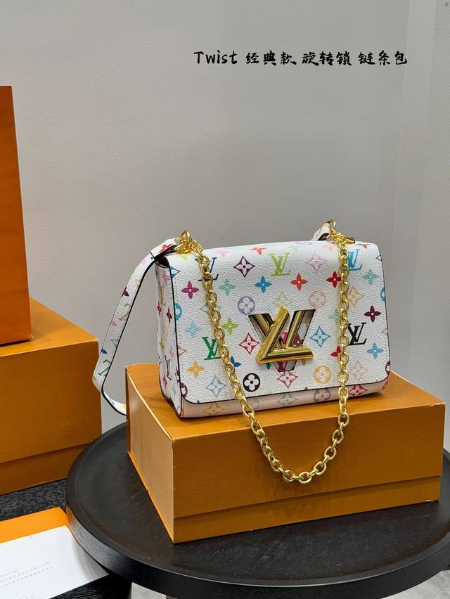Folding box Size 22.15 Lv old flower Twist chain bag presents the neoclassical T
