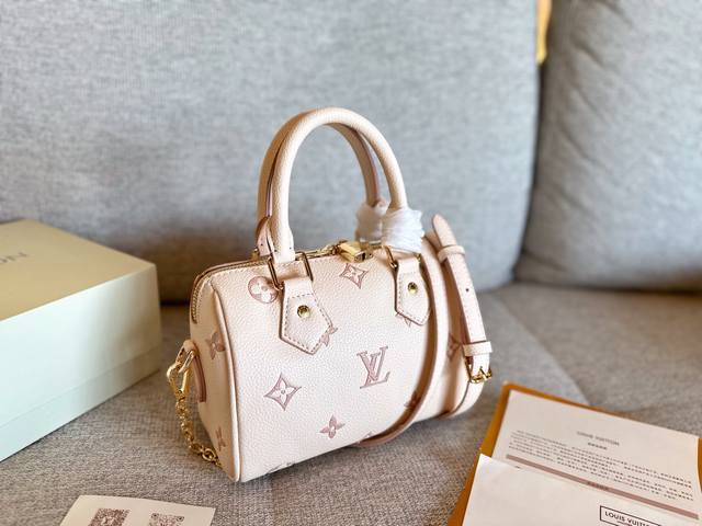 Folding gift box packaging Lv May new evaporated milk strawberry Speedy 20 is he