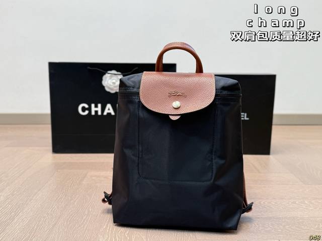 9 colors Longchamp backpack! Very good quality A very popular model recently Siz