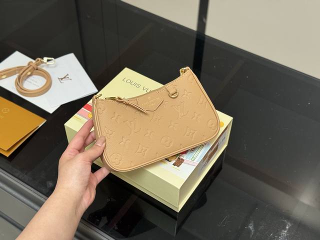 with folding box Size: 20cm Lv Mahjong bag! Replica calfskin Long shoulder strap