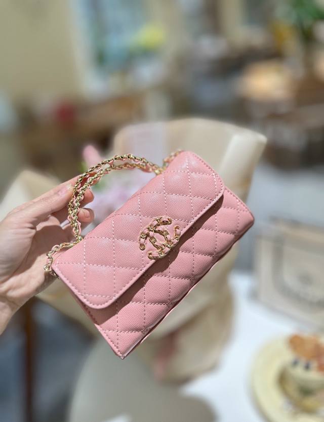 Folding gift box packaging Chanel Early Spring Handicraft Handle Bag Cute Gold A