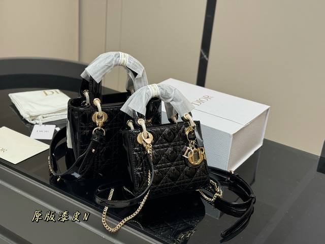 with folding box Size: 20*18Cm 17*13Cm High-quality version. Upgraded shipment D