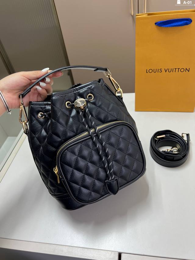 Ysl Saint Laurent vintage bucket bag Sweet and cool, a versatile fashion A must-