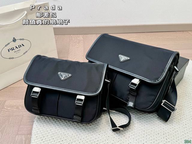 P190 Prada messenger bag Adding softness to fashion The appearance is really ama