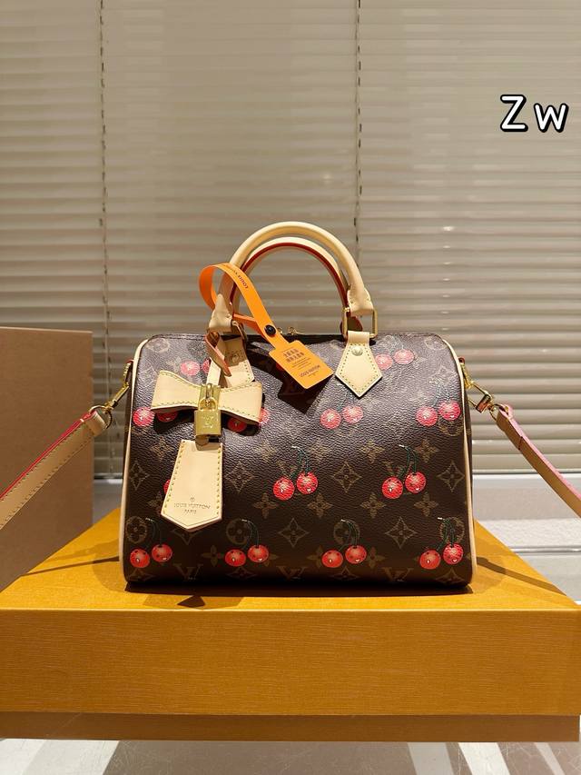 Cowhide version Lv Speedy pillow bag Lv Speedy 25cm pillow bag No matter the sty