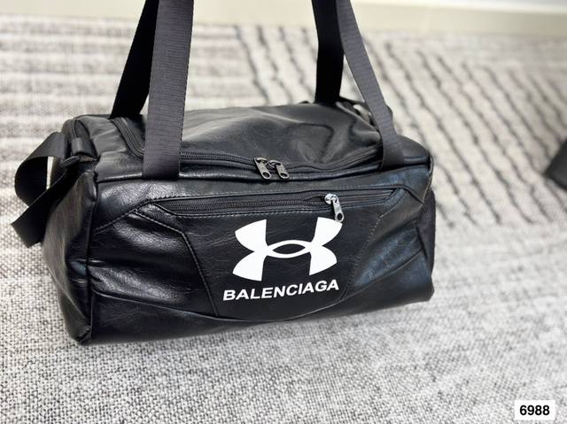 Balenciaga's gym bag co-branded with Under Armour Balenciaga, the darling of the