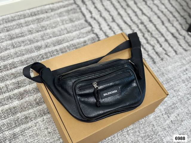 Balenciaga Underarm Bag New item