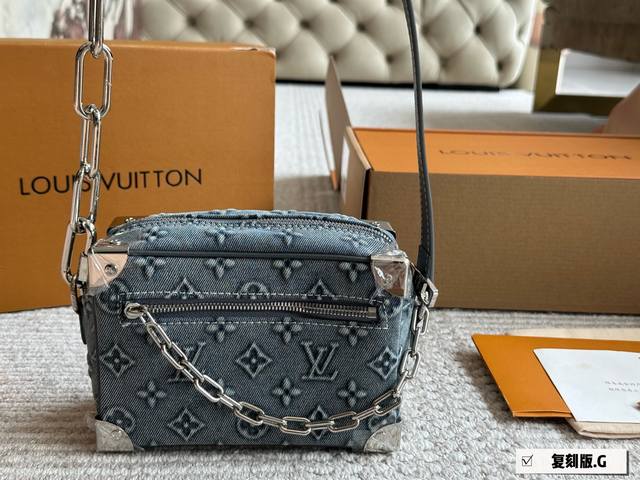 L Lv Keepall denim V old flower Soft Trunk unisex square box, absolutely amazing