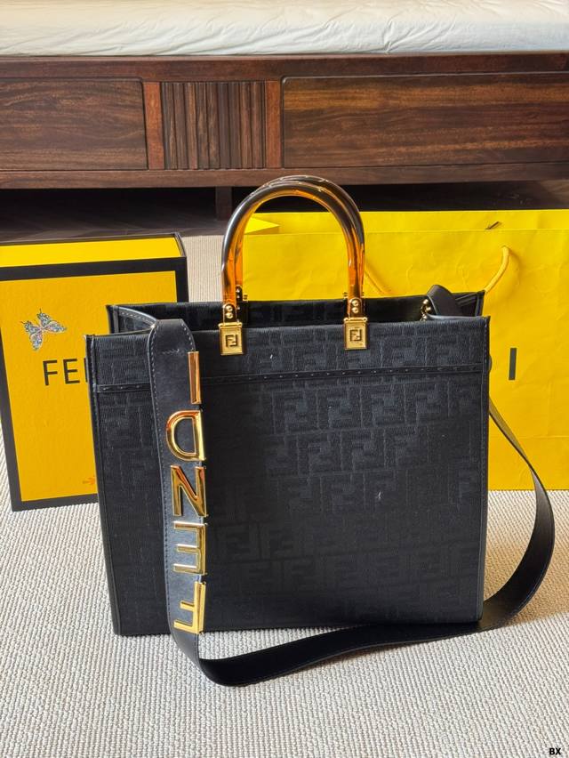 original cloth Fendi Peekabo shopping bag Classic Tote shape! Tote bag Size: Lar